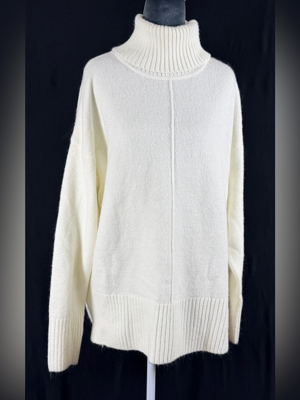 Flat White LA Sweater Women’s Cozy Cream Turtleneck Oversized coastal Cap Cod